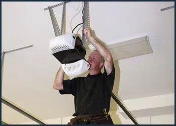 Garage Doors Store Repairs Fairview, TN 615-455-0091 - cont-gdr-door-opener-08m